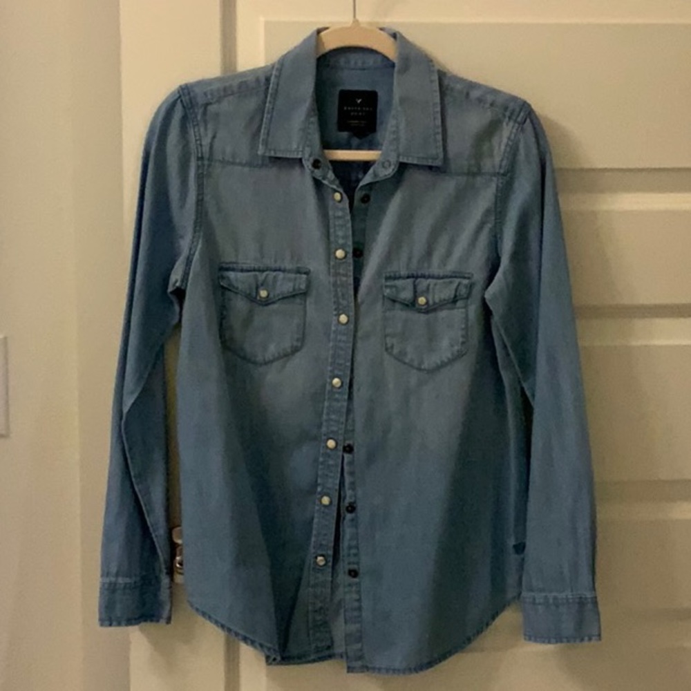 American Eagle boyfriend shirt